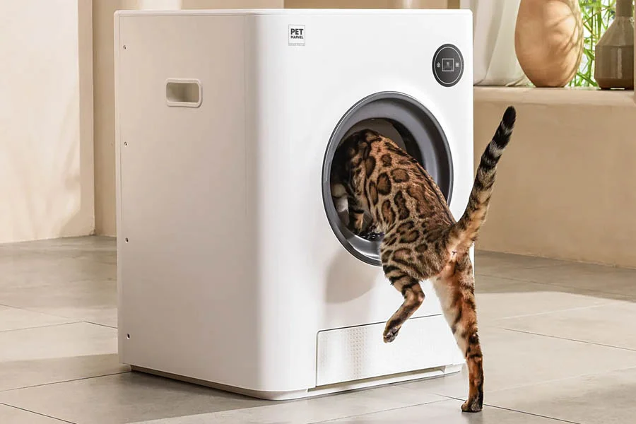 self-cleaning cat litter box